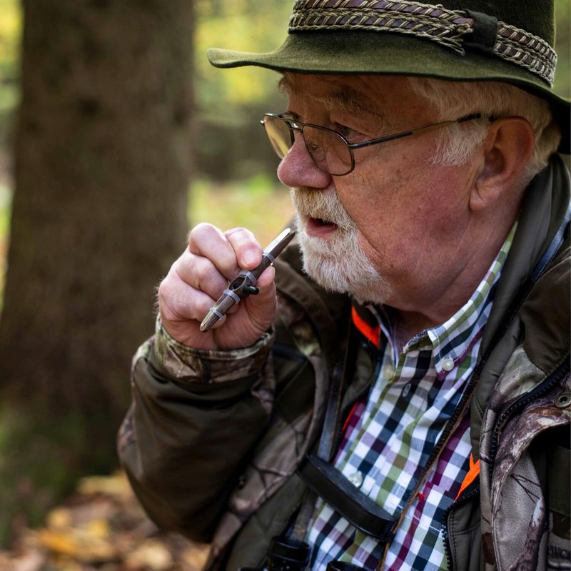 Technoest Call Deer and Fox with Wooden Whistle Noble