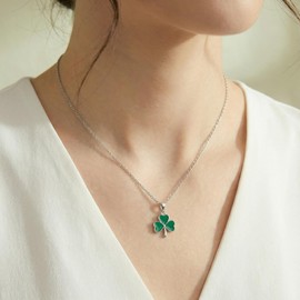 Reffeer Solid 925 Sterling Silver Green Clover Pendant Necklace for Women Teen Girls Shamrock Necklace Chain Green St Patricks Day Necklace (A-Silver)