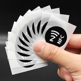50pcs 30mm NFC Stickers ISO14443A 13.56MHz NFC215 Universal Label RFID Smart Electronic Tags for All NFC Phones Four Color (Black)