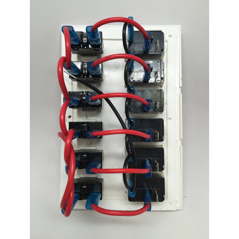 MARINE BOAT WATERPROOF WHITE SWITCH PANEL CIRCUIT BREAKER 6 GANG