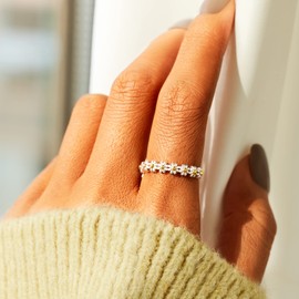 Story Jewellery I Think About You Every Daisy Ring for Women, Daisy Sunflower Rings for Women, Silver Plated Daisy Jewelry Gifts for Mother Daughter Friends, Birthday Christmas Valentines Gifts,