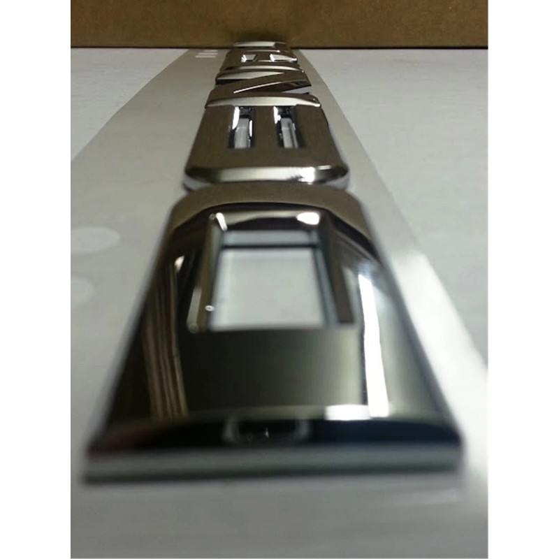 General Motors GM 15825691 Chrome Emblem Denali for 07-20 Yukon