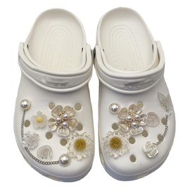 Traziewell Flower Shoe Charm Crystal Shoe Charms Shoe Decoration Charm Diamond Wrist Strap Accessories Sandal Decorations Pearl Flowers DIY Decorative Shoe Buckles SDC00208
