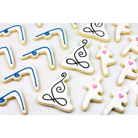 SHANTI NATION - Shanti Bakery I - Cookie Cutters with Yoga Motifs - High Quality Packaging - for Baking and Cooking - Great Gift Idea for Christmas and Birthday