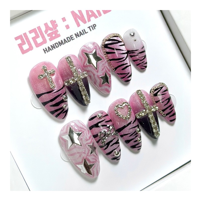Bad Gyaru Pink Handmade Nail Tips - Stiletto / 불량