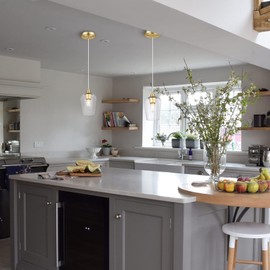 VONLUCE Gold Pendant Light, Mid-Century Modern Pendant Light with Glass Shade, Brushed Brass Glass Pendant Light Fixtures for Kitchen Island, Mini Hanging Lighting for Dining Table Hallway Bedroom