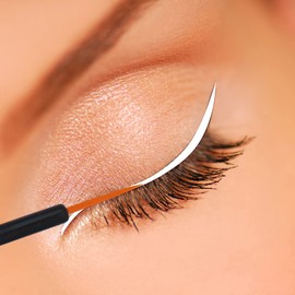 Dijan Eyelash Growth Serum - 8ml Cruelty-Free Lash Enhancing Serum for Longer Fuller Thicker & Voluminous Lashes - Advance Lash Treatment to Boost, Condition & Nourish Lashes with Natural Ingredients