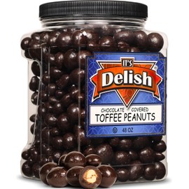 Chocolate Covered Toffee Coated Peanuts by It's Delish, 48 OZ Jumbo Container | Dark Chocolate Candy Nuts Bulk Peanut Chocolates Sweet & Crunchy Nut Snack | Vegan, Kosher