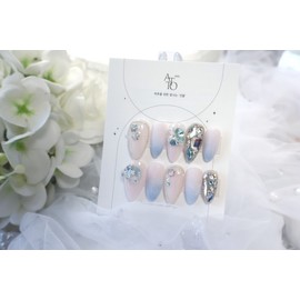 Handmade nail tips -  Snow Flower ❄ - Almond / 수제네일팁 -  눈의 꽃 ❄ - 아몬드