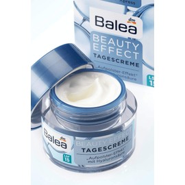 Beauty Effect Day Cream Effect with Hyaluronic acid SPF 15 Firming structure Intense tightening effect