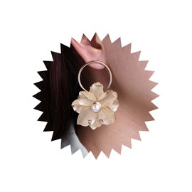 TseenYi Large Pearl Flower Earrings Gold Metal Floral Earrings Big Flower Drop Earrings Open Circle Studs Earrings Punk Flower Exaggerated Earrings Huge Floral Earrings Statement Metal Earrings