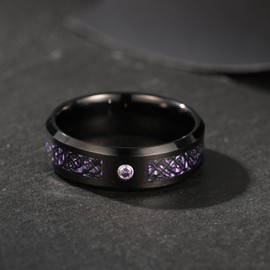 TUNGSTORY Wolfram Ringe Herren – keltischer Drache schwarz Männer Ehering, violetter Zirkonia & Carbon – 8 mm Breite, Komfort-Innenprofil größe 62(19.7)