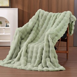 Thistleap Faux Fur Throw Blanket Mint Green Fluffy Bubble Soft Throw Blanket 50x60 for Bedroom Sofa Couch Fuzzy Cozy Thick