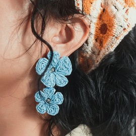 Flower Raffia Earrings Statement Boho Drop Earrings Trendy Cute Floral Earrings Chuncky Gold Dangle Earrings Summer Fun Jewelry for Women(Blue)
