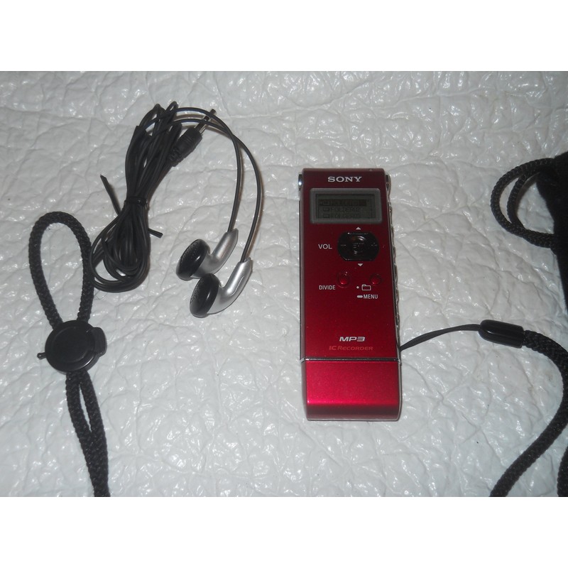 Sony ICD-UX71RED Digital Voice Recorder with 1GB Flash Memory