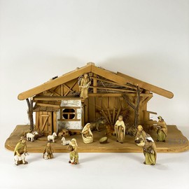 FADEDA 3 x Holy Three Kings / Height: 9 cm / Hand-painted / Detailed Nativity Scene Figures - Christmas Table Decoration Nativity Accessories