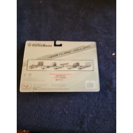 Maisto Family Farm And Home Heartland Truck Haulers Die-cast Green Truck & Trailer NEW