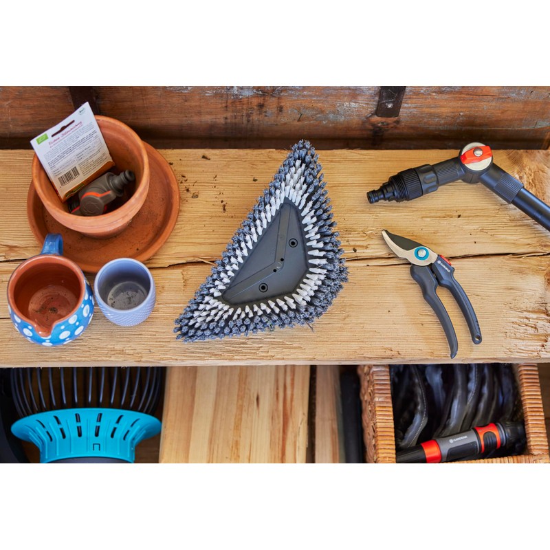 Gardena Cleansystem 18814-20 Hard Flex Handle Brush: Brush for Cleaning