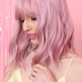 VINGVO Pink Bob Wig With Bangs for Women,14.1in Pastel Wavy Wig With Air Bang, Short Curly Wig For Girls Women, 36cm Heat Resistant Synthetic Hair, Girl Costume Curly Wigs For Daily Use Cosplay Party