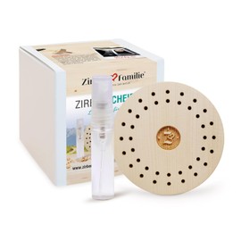 Zirben Familie® Original ZirbenScheiberl Autoduft | Holz-Clip Medaillon mit 5ml ZirbenSpray | natürlicher Auto Lufterfrischer aus Zirbenholz