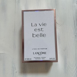 Lancôme la vie est belle L'eau de parfum new in box 3.4oz refilable