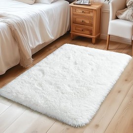 Small Rugs for Bedroom, 2x3 Fluffy Bedroom Rug, Non-Slip Shag Soft Area Rug for Bedroom Living Room, Fuzzy Carpet for Kids Girls Boys, Modern Home Decor Aesthetic, Cream White