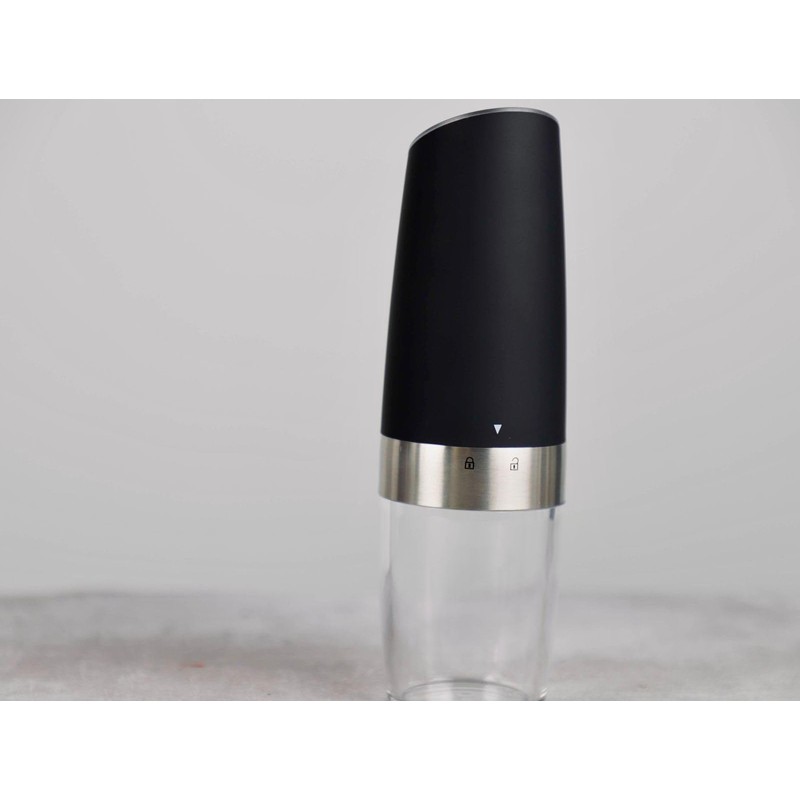Generic Salt and pepper grinder, normal
