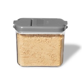 Starfrit PROKEEPER Mini Container with Integrated Shaker and Leveler - 1.5 cups - Airtight