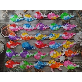 Roaqua 30 Packs Bulk Whales Backpack Mini pop Fidget Keychain，Birthday Party Favors,Summer Students Gifts for boy and Little Girl,Kids