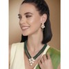 Aheli Crystal Pearl Long Collar con pendientes de caída Conjunto