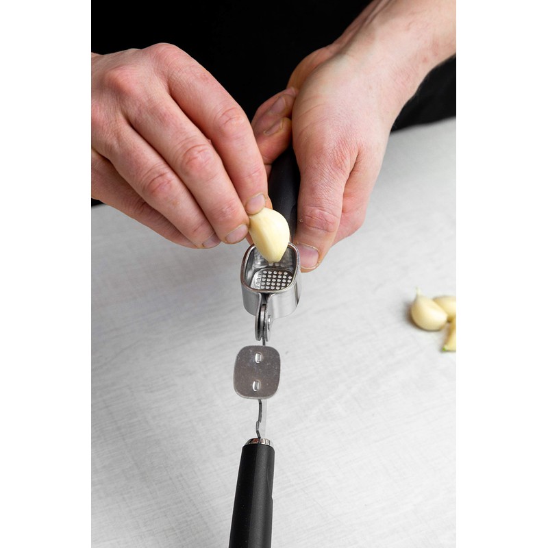 MasterClass Garlic Press with Soft Grip Handle, Stainless Steel, 17.5