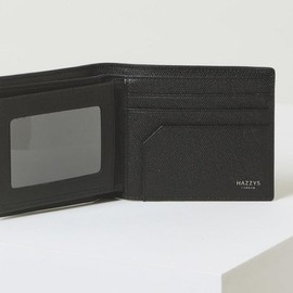 Hazzys (신세계센텀점)HAZZYS ACC블랙 가죽 음각 레터링 패턴 반지갑  HJWA4E580BK (Shinsegae Centum City) HAZZYS ACC Black Leather Embossed Lettering Pattern Wallet HJWA4E580BK