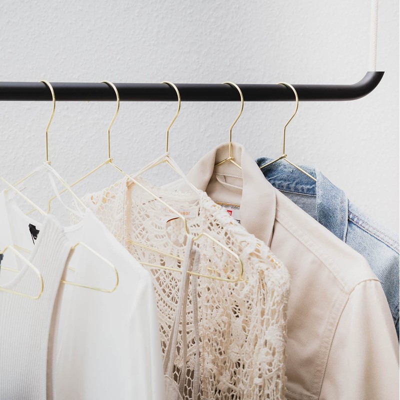 Design Clothes Hangers Made of Sturdy Metal - Pack of