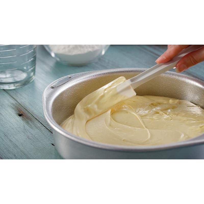 Doughmakers 9" Round Cake Commercial Grade Aluminum Bake Pan, Silver