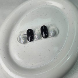 Black silver colored nails - Oil / 블랙 실버빛 네일 - 오일