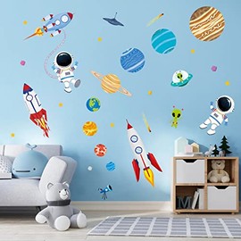 Decalmile - Calcomanías de pared para el espacio exterior, planetas de cohetes, astronautas, calcomanías de pared para bebé, cuarto de juegos, decoración de pared