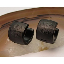 Kikuchi Klapp Creolen Titan Stäbchen Edelstahl Ohrringe 10mm Breit Schwarz Matt Reliefarbeit Vegvísir ERTS031