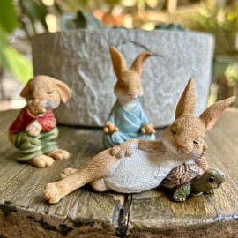 KARLOR Rabbit Figurine Garden, 3 Pieces Easter Rabbit Decoration Garden Rabbit Figures Statues Small Rabbit Figure Rabbit Sculptures Resin Animal Figures Ornaments Table Decoration Pot Balcony Outdoor