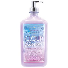 Devoted Creations- Crema hidratante Cloud Kissed Skin: loción hidratante y antioxidante para todo tipo de piel, 18,25 onzas líquidas