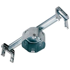 Pass & Seymour 22200 Retrofit Reiker Fan Brace with 25-Cubic-Inch Electrical Box for 16 t0 24 Inch Span (1 Count)