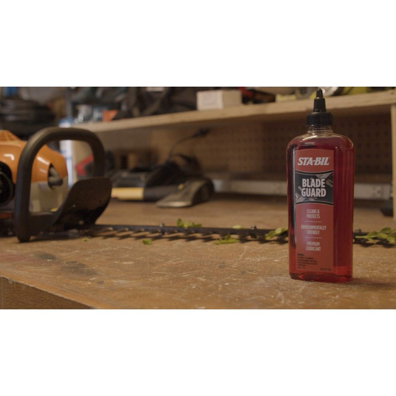STA-BIL Blade Guard - Premium Lubricant, Helps Maintain Edge, Will
