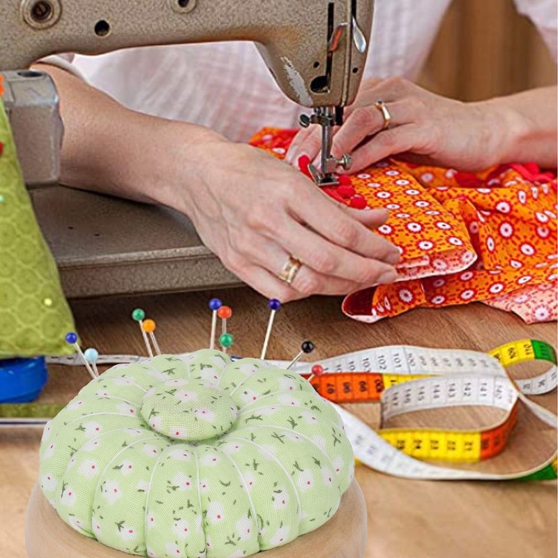 2PCS Sewing Pin Holder Magnetic Button Pumpkin Shape Sewing Needles