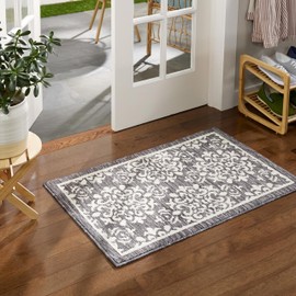 TOWN & COUNTRY EVERYDAY Walker Damask Medallion Everwash™ Washable Multi-Use Decorative Rug, Tufted Kitchen Rug, Low-Profile Door Mat, Bedroom Rug and Bath Rug with Non-Slip Backing, Grey, 24"x40"