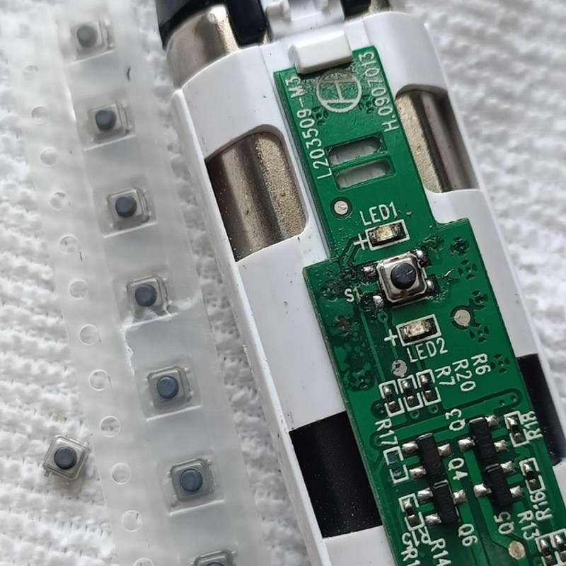 KKLM Tact Switch Momentary Momentary Tact Switch 3x3.0mm x1.5mm 4