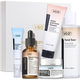 VGO- Kit de rutina de cuidado de la piel: Nuestro set de regalo para el cuidado de la piel incluye un limpiador facial suave, un tónico hidratante, una crema antienvejecimiento para el contorno de ojo