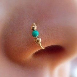 Inilbran Boho Turquoise Clip On Nose Ring Vintage Beads Cuff Hoop Nose Ring Gold Turquoise Faux Clip On Nose Ring Turquoise Bead No Piercing Nose Ring Jewelry for Women