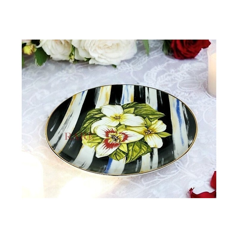 MacKenzie-Childs MacKenzie Childs Thistle & Bee Courtly Stripe 8.25" Trillium