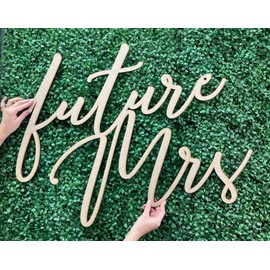 Future Mrs Sign for Backdrop,Wooden Bridal Shower Backdrop Sign, Miss to Mrs Wood Sign for Bachelorette Party Decor,Engagement Wedding Bridal Shower Party Supplies