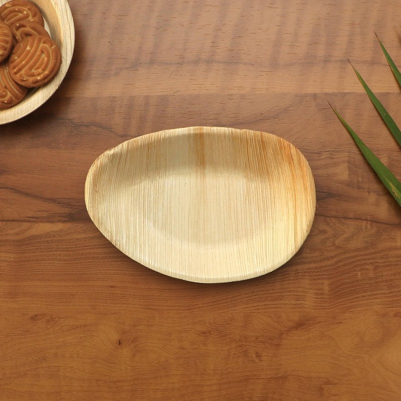 ECO Leaf | 25 Pack Oval Disposable Palm Leaf Plates