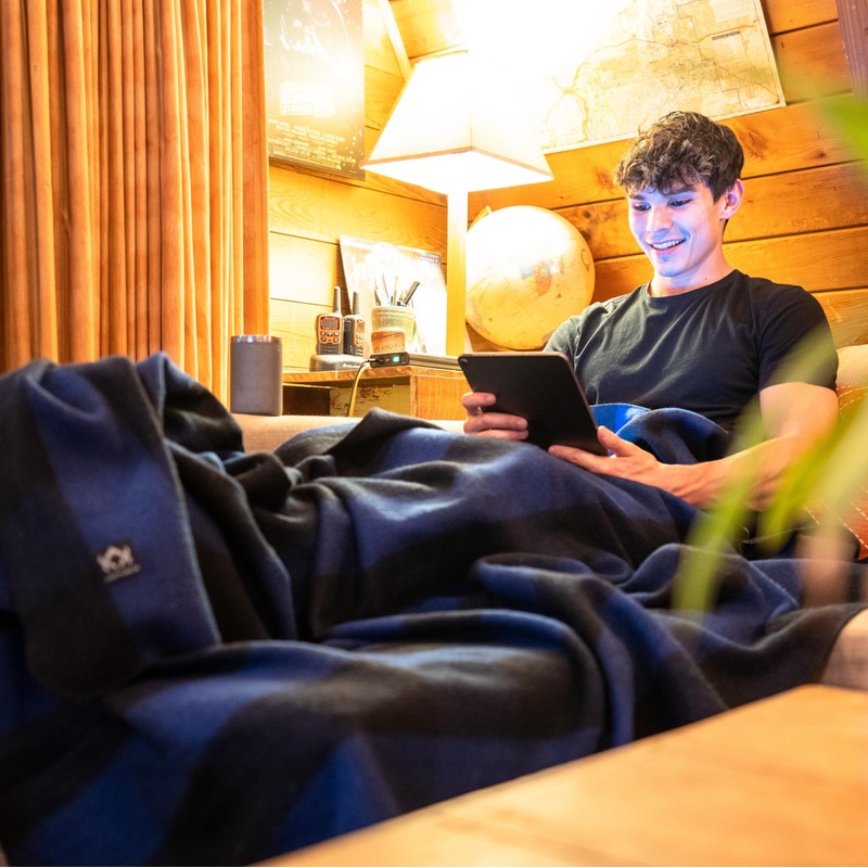 Arcturus Backwoods Wool Blanket - 4.5lbs, Warm, Heavy, Washable, Large